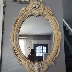 Angel mirror